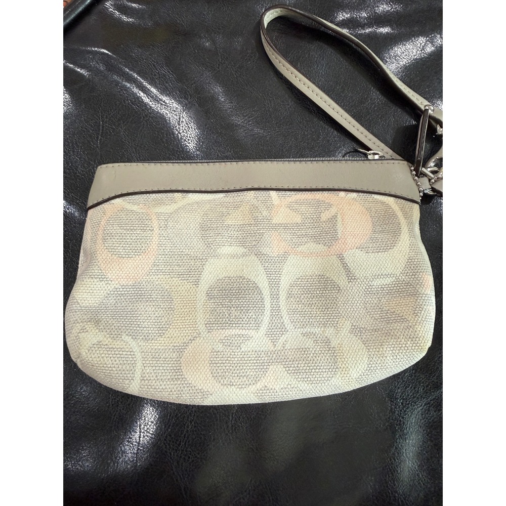 Coach‎ Signature Monogram Wristlet Grey Peach Canvas Leather Gold Hardware - Picture 4 of 6
